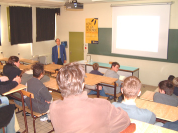 amphi.jpg (45517 octets)
