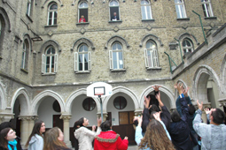 stdenis054.jpg (45735 octets)